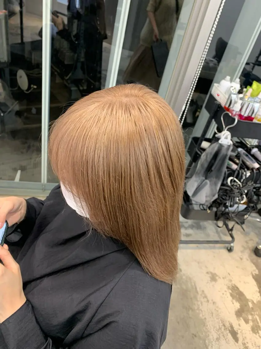 ロング カラー ハイトーンカラー ﾚｲﾔｰ🩵透明感 ೀユイ🌙のヘアスタイル