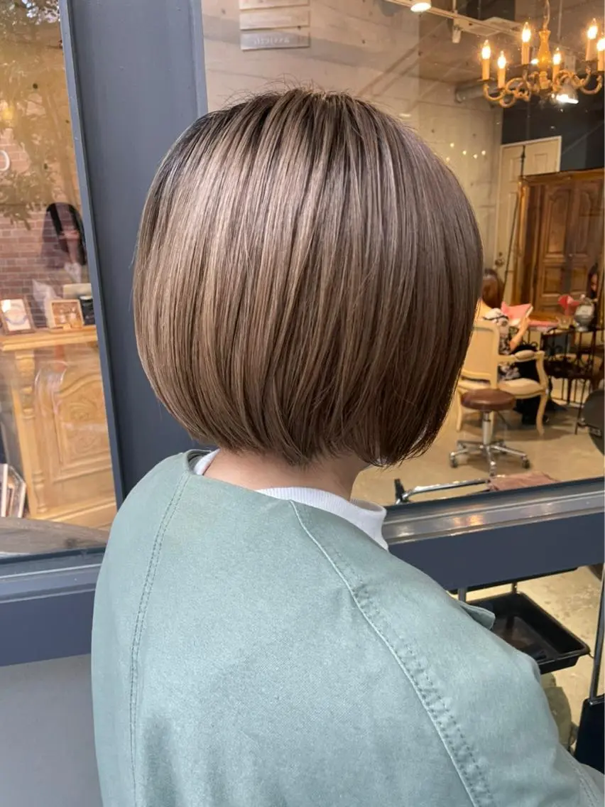 ショート カット ヘアカラー トリートメント マネージャー八尾 裕一郎のヘアスタイル