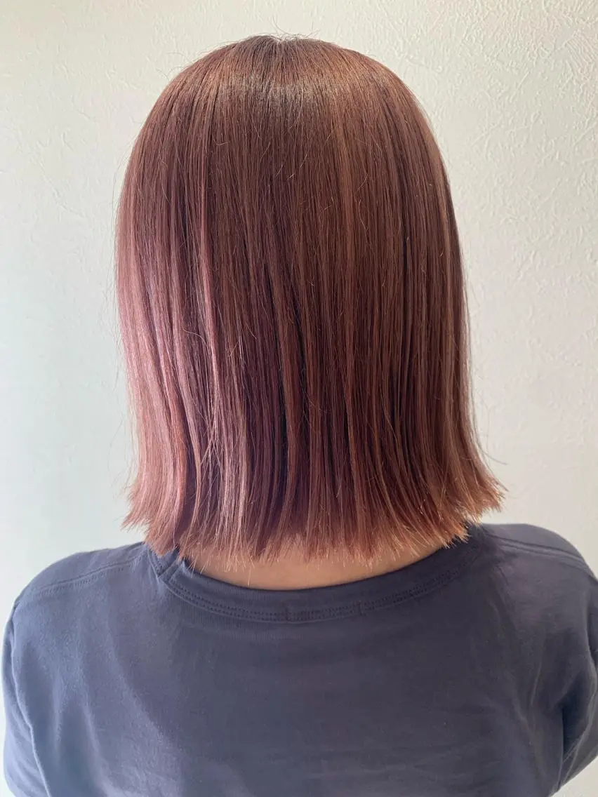 ショート カラー ベージュカラー ブリーチ ピンクカラー ピンクベージュ カット ヘアカラー トリートメント hubhair レイヤー/透明感のヘアスタイル