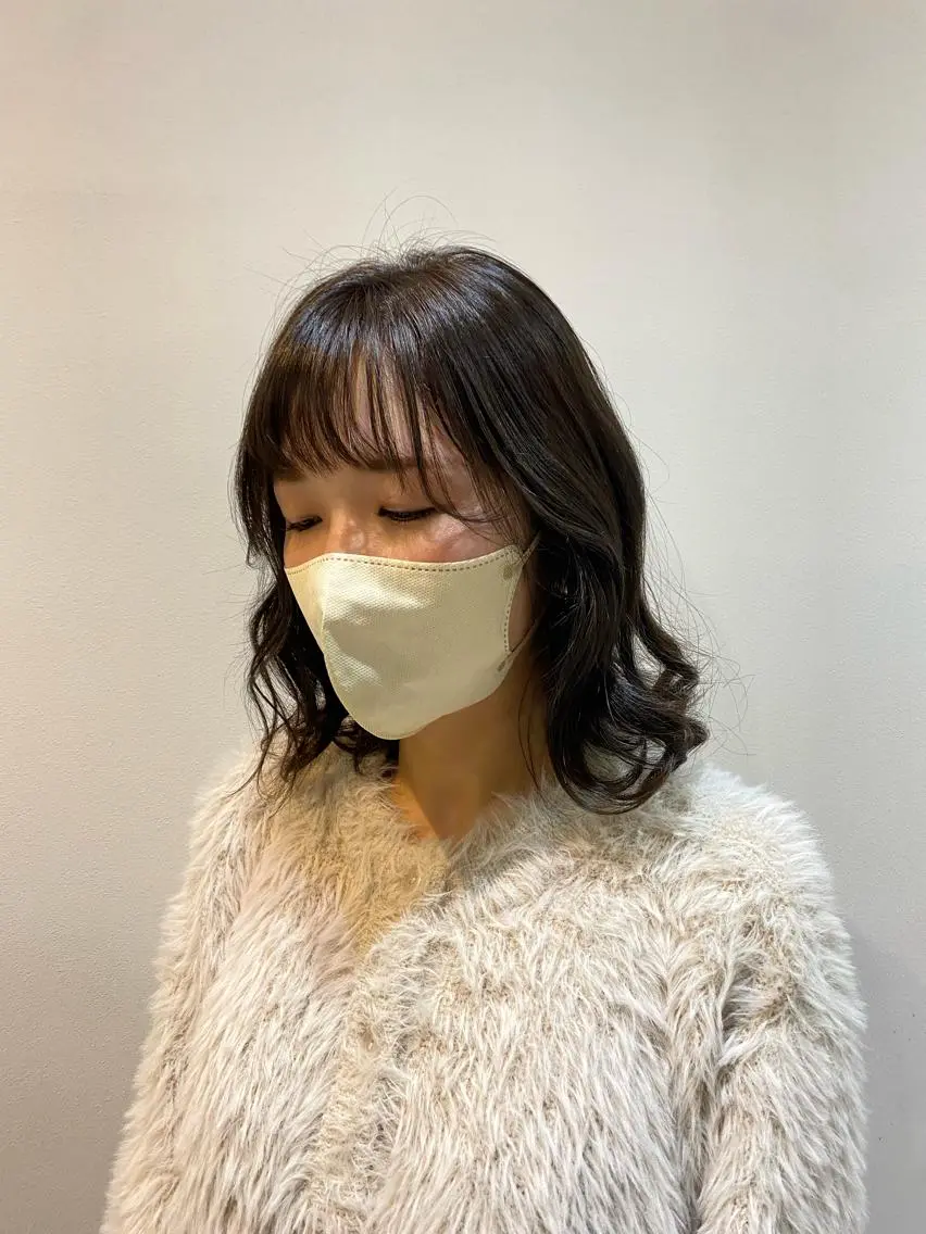 ミディアム カラー ミディアムパーマ バレイヤージュ ブリーチ ケアブリーチ デザインカラー 大人かわいい×艶髪 🤍塩川のヘアスタイル