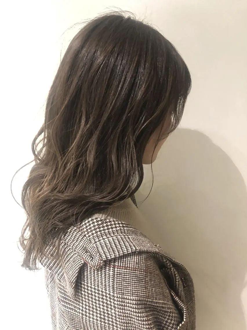 セミロング セミロングパーマ アッシュ ボブ エクステ 外国人風カラー カット ヘアカラー トリートメント 夜23時まで予約🉑 reverieあきらのヘアスタイル