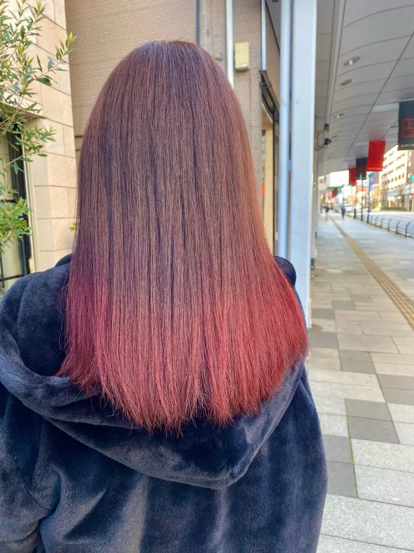 ロング カラー グラデーションカラー レッドカラー ヘアカラー トリートメント 特殊カラー特化 ✂️SHIAN フジのヘアスタイル