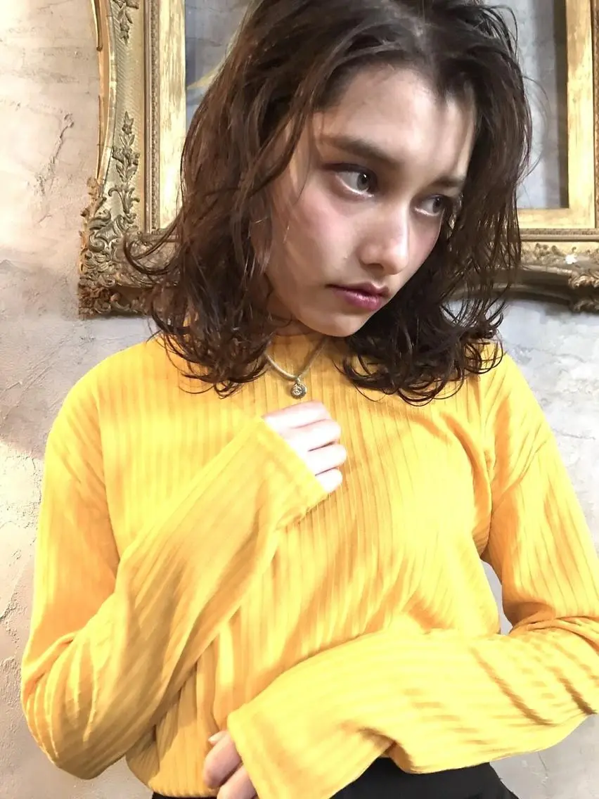 セミロング カラー カット ヘアカラー トリートメント 一ノ瀬 暁のヘアスタイル