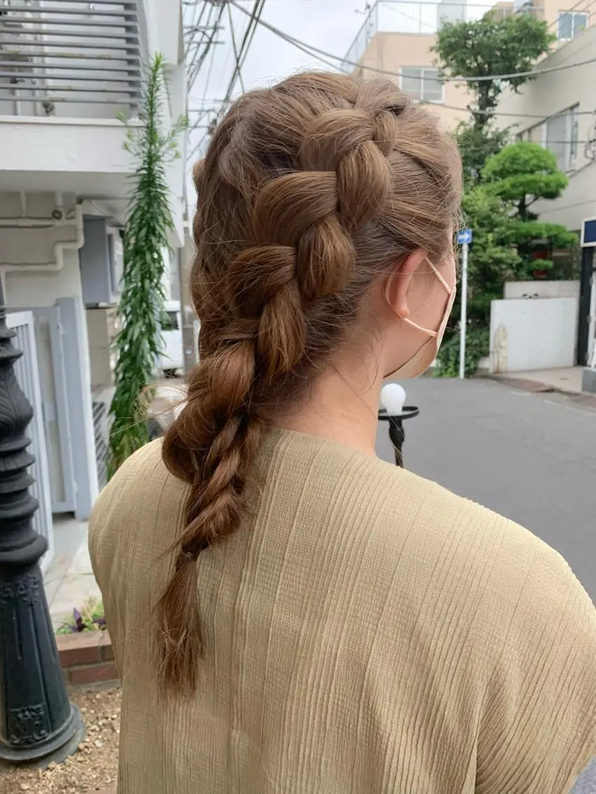 ロング カラー ベージュカラー ダブルカラー ミルクティーベージュ 似合わせカラー🫶 小川千波のヘアスタイル