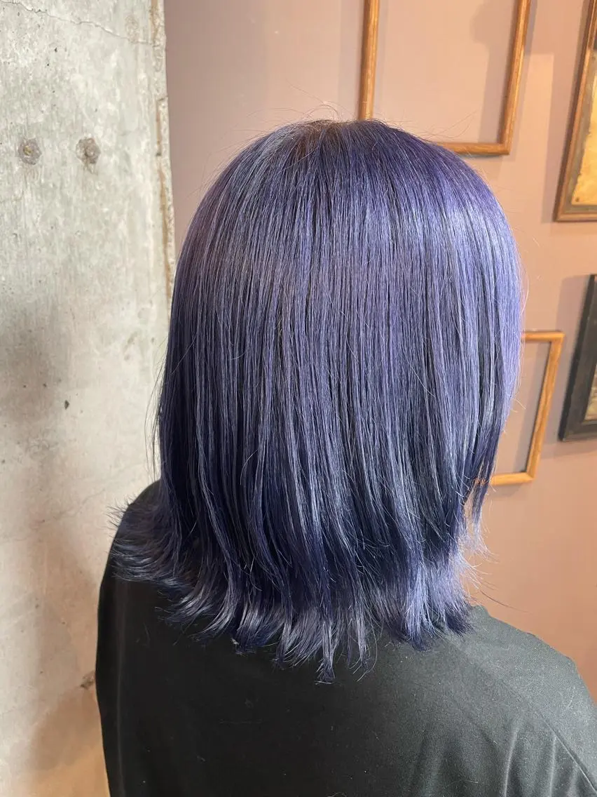 カラー ブリーチ STELLA 小林優真のヘアスタイル