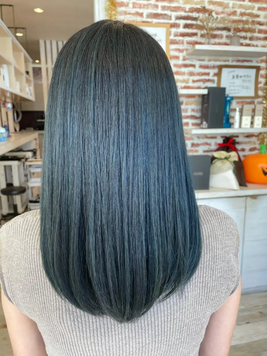 セミロング カラー 東恩納 誠のヘアスタイル