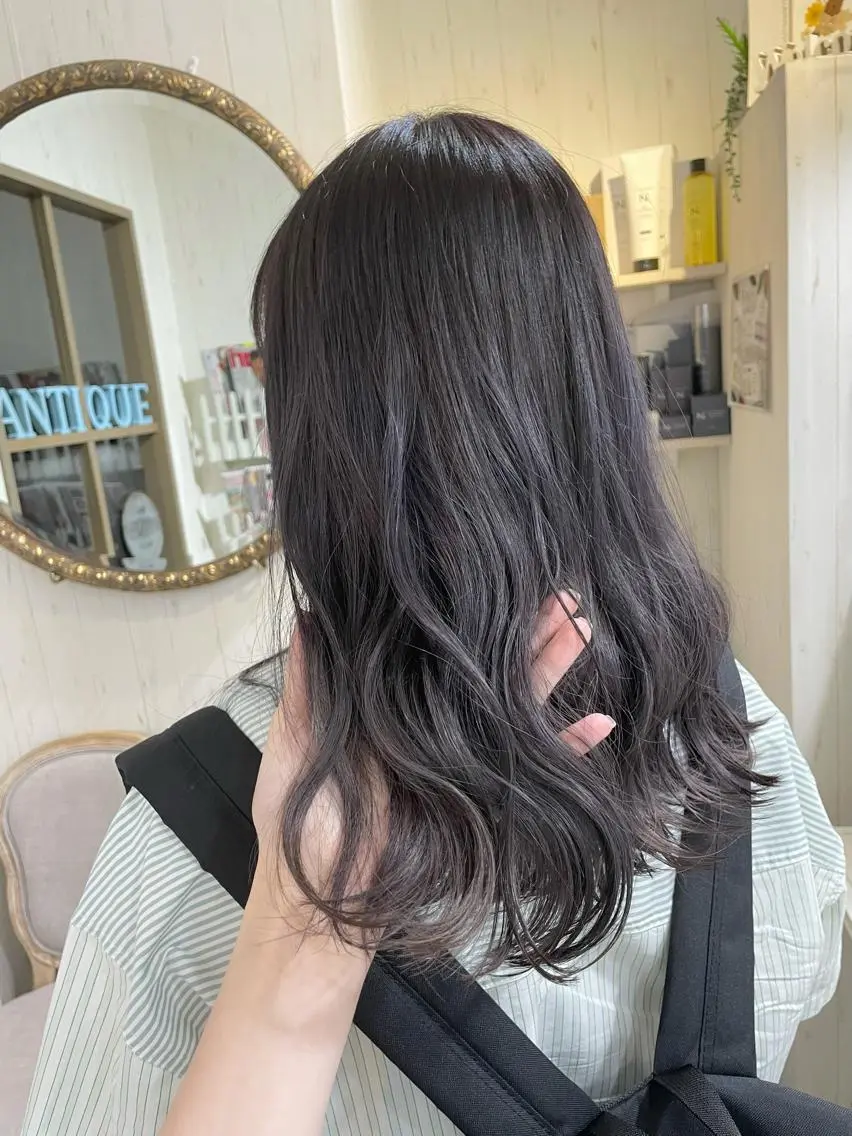 セミロング ネモトメイナ🌿 今月末で退職しますのヘアスタイル