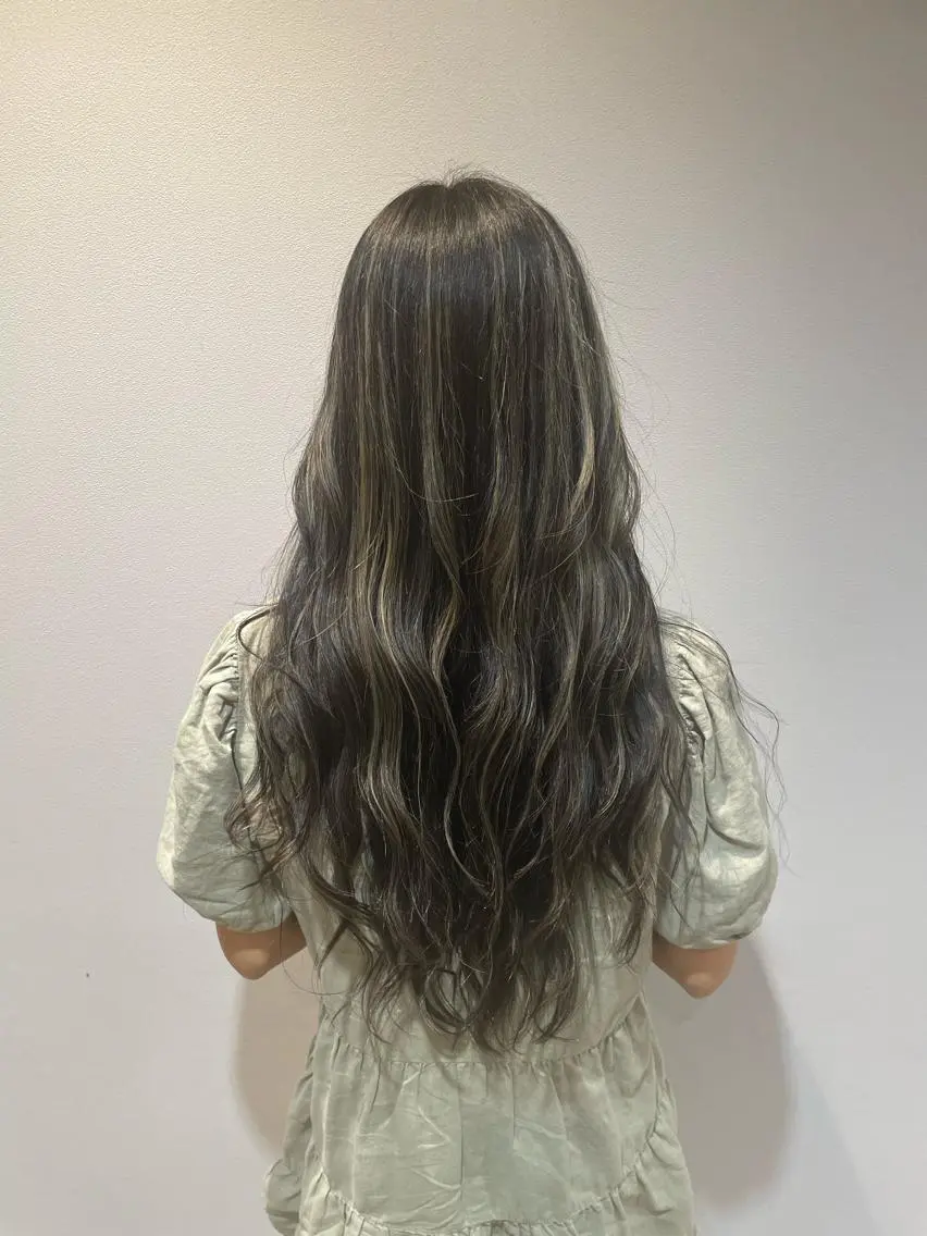ロング カット ヘアカラー 縮毛矯正×髪質改善× 艶髪カラー 小笠原躍のヘアスタイル
