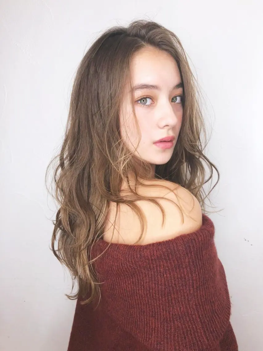 ロング カラー パーマ ヘアアレンジ ベージュカラー フォギーベージュ ITbyALBUM 中野店のヘアスタイル