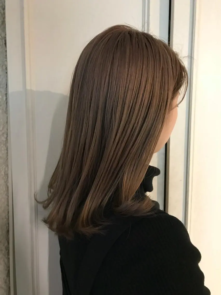 ミディアム カラー ベージュカラー ブリーチ ピンクカラー ピンクベージュ 髪質改善カラー/艶髪 LISAのヘアスタイル