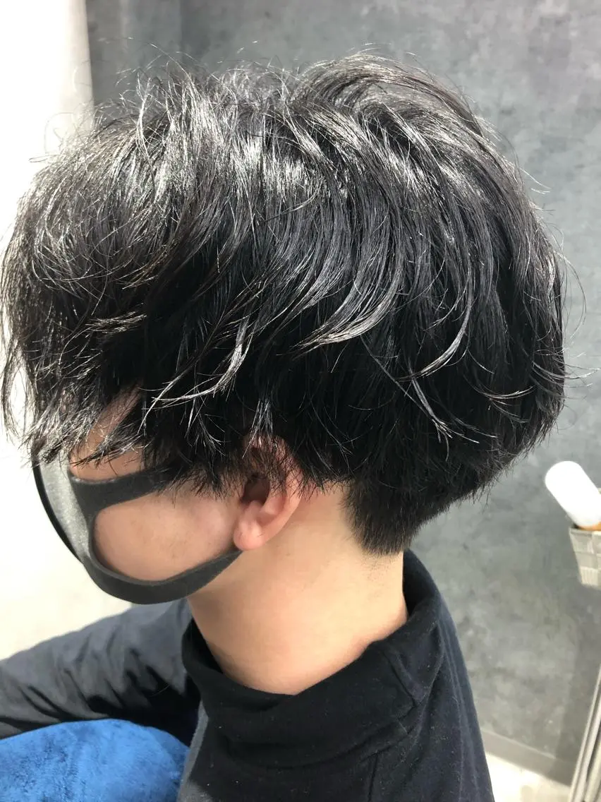メンズ センターパート ツーブロック カット Noyヨシモト ヒロトのヘアスタイル