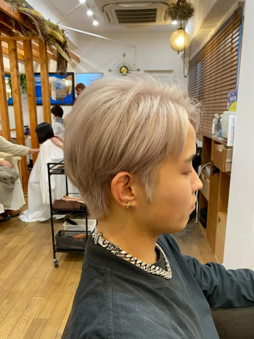 ショート カラー 馬場 涼平のヘアスタイル