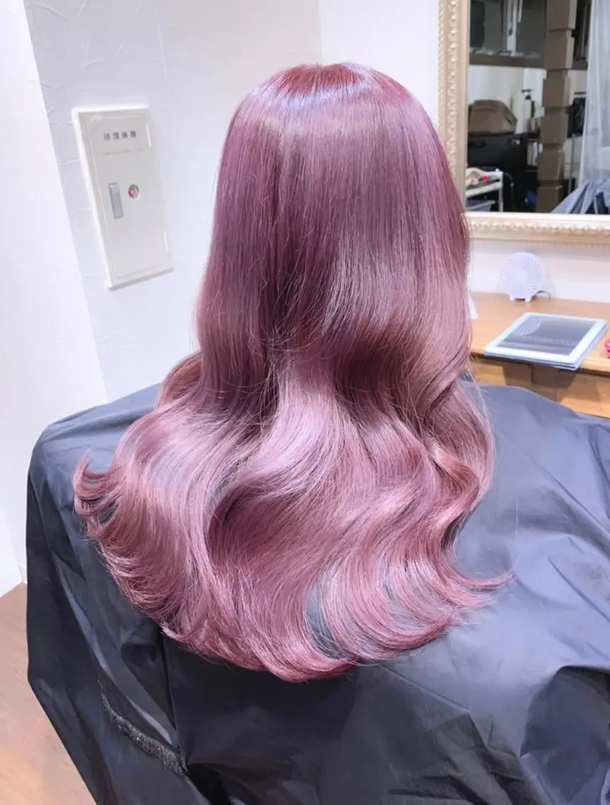 セミロング カラー ヘアアレンジ 柔らか垢抜けｶﾗｰと ｶｯﾄ🫧ASUKAのヘアスタイル