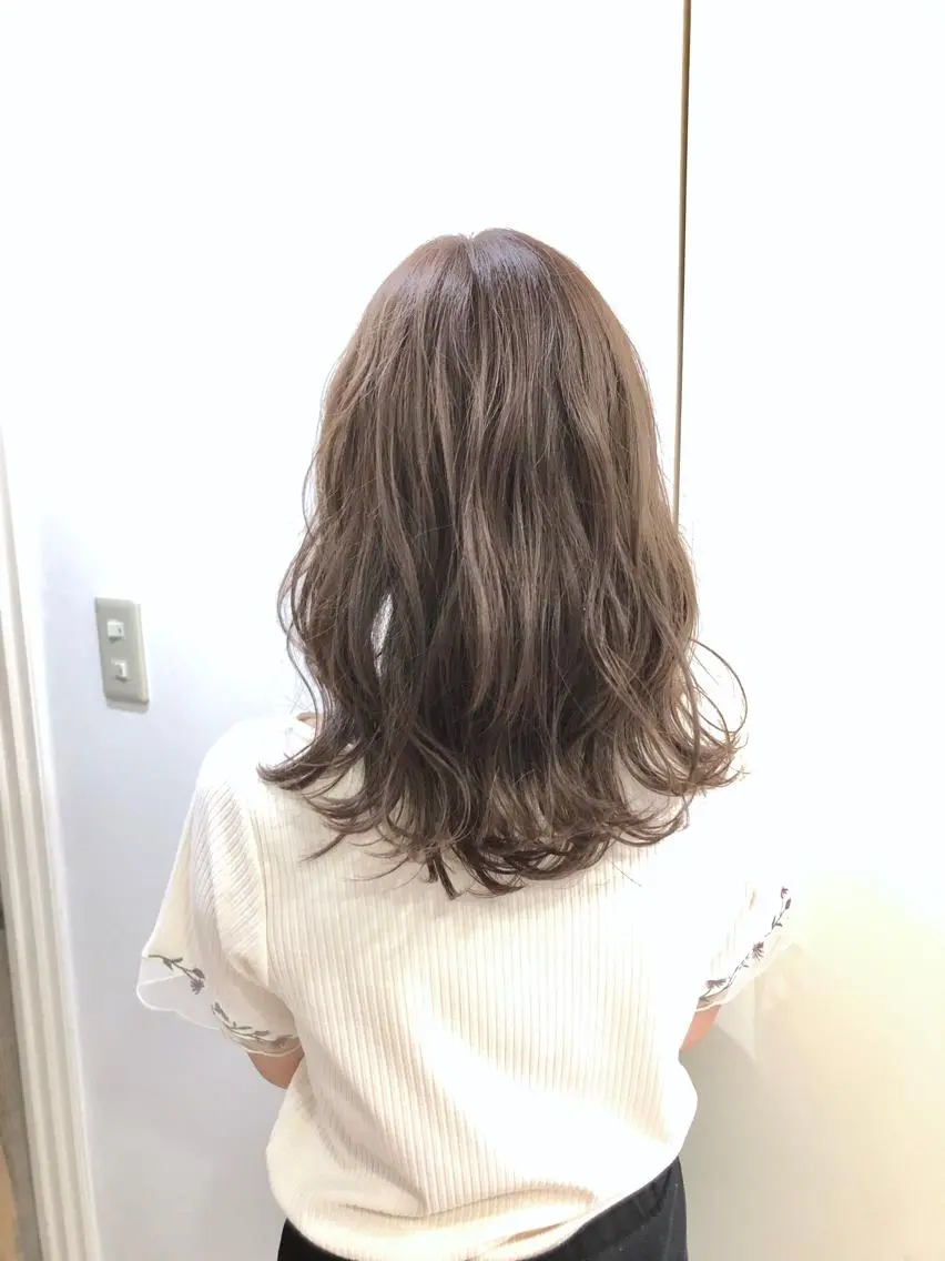 ミディアム カラー カット 🍀Erica Koide🍀のヘアスタイル