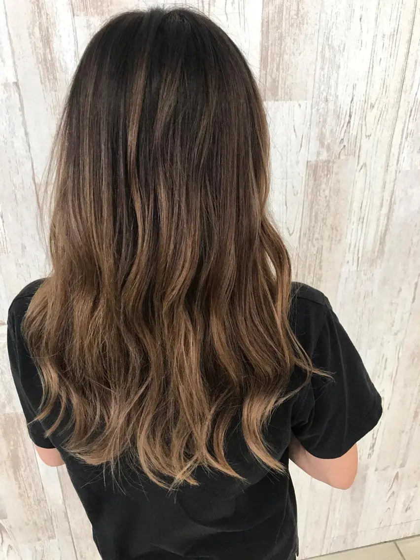 ロング カット ヘアカラー Oopsレイヤー 加藤澄都のヘアスタイル