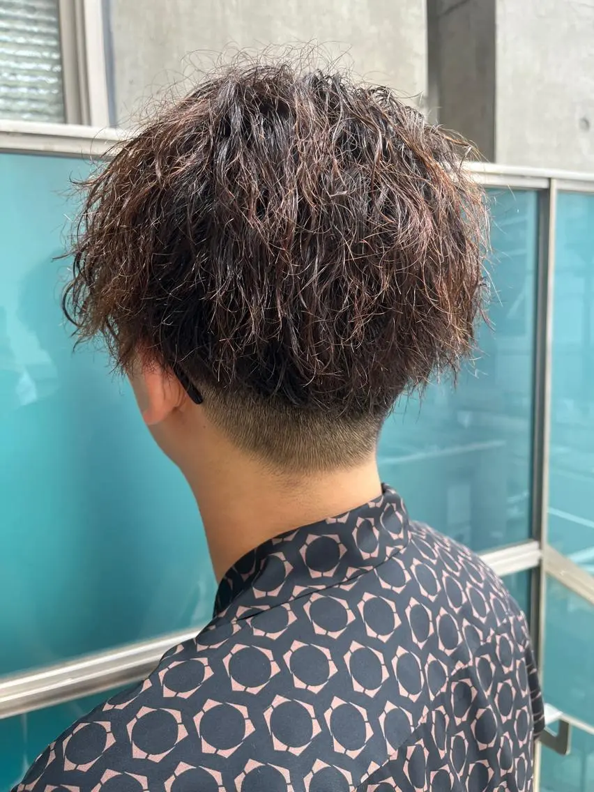 ショート カラー パーマ ヘアアレンジ メンズ キッズ ネイル マツエク・マツパ アイブロウ メンズブリーチ メンズハイライト メンズインナーカラー メンズ韓国風 ブリーチ カット パーマ 久木原 ゆりのヘアスタイル