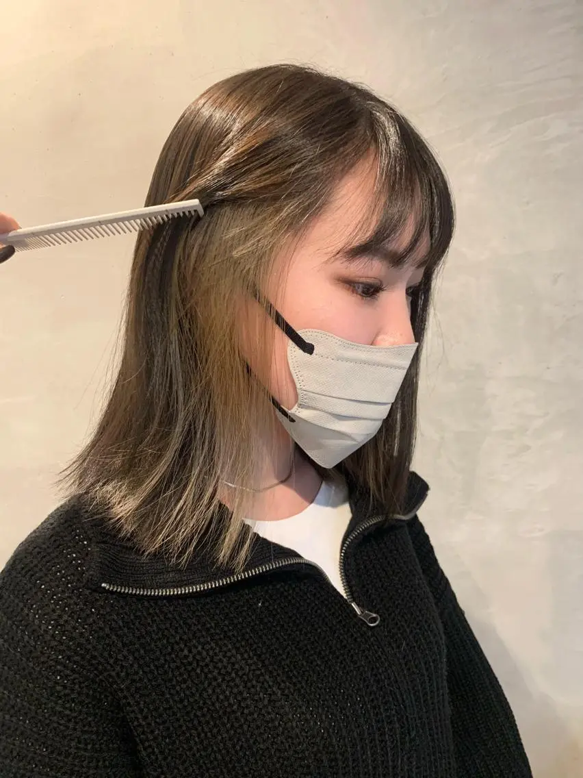セミロング カラー メンズ メンズブリーチ ブリーチ イヤリングカラー ヘアカラー 落合希 Olivebeigeのヘアスタイル