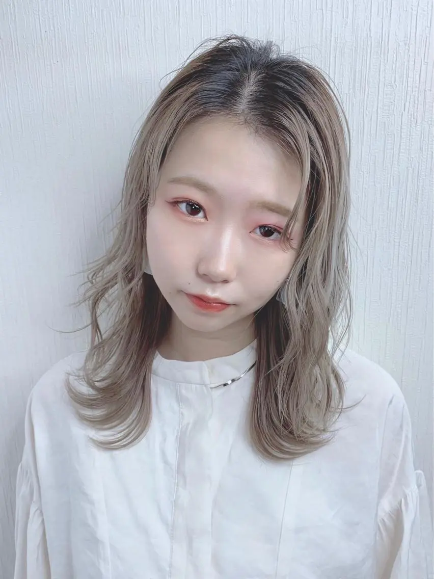 セミロング カラー パーマ ヘアアレンジ 【公式】amble luxe池袋東口🩷のヘアスタイル