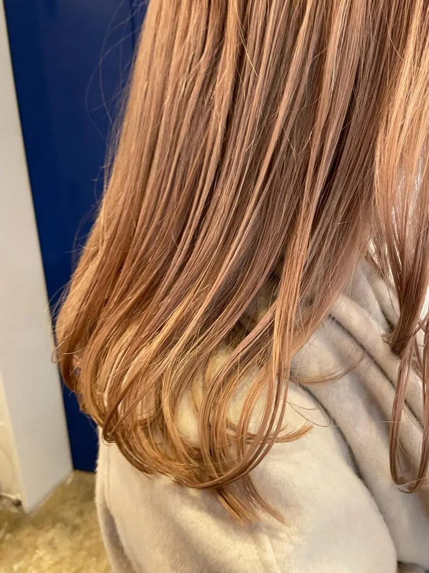 ミディアム カラー ブロンド カット ヘアカラー トリートメント レイヤー/似合わせ TAKUYAのヘアスタイル
