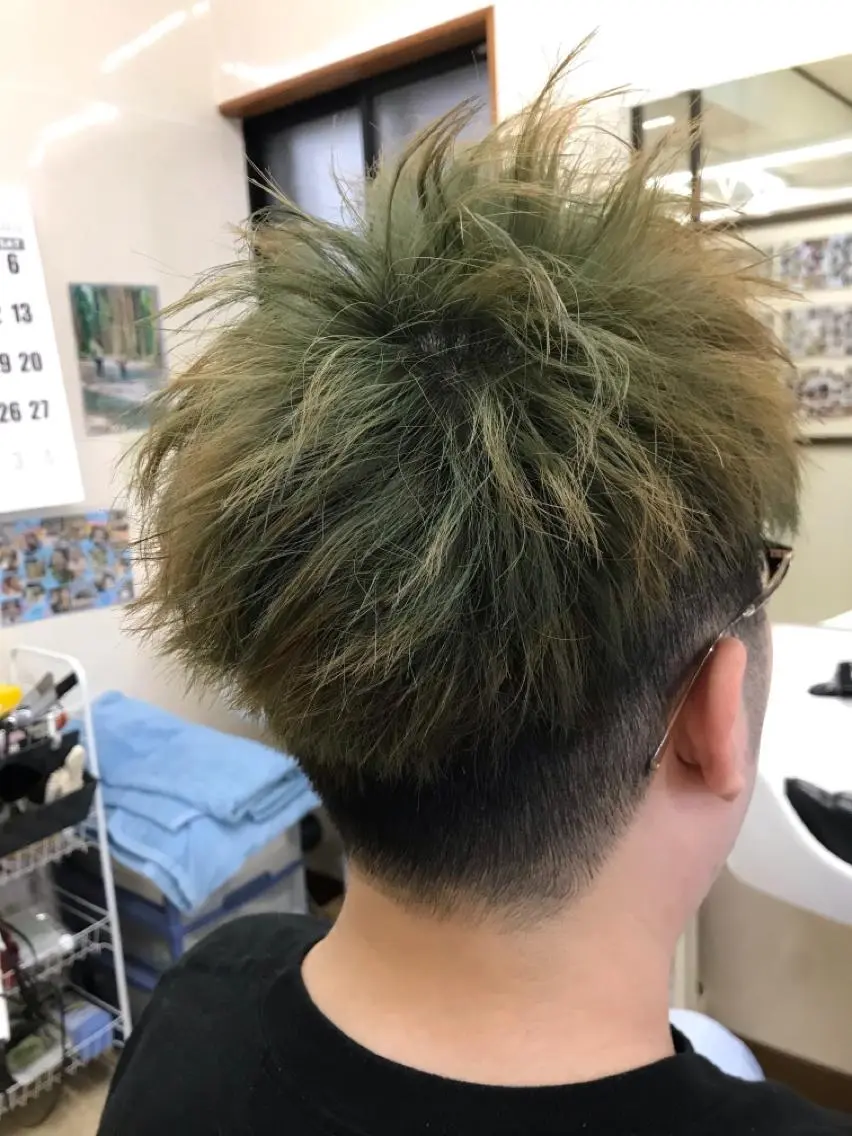 カラー メンズ 石塚 浩のヘアスタイル