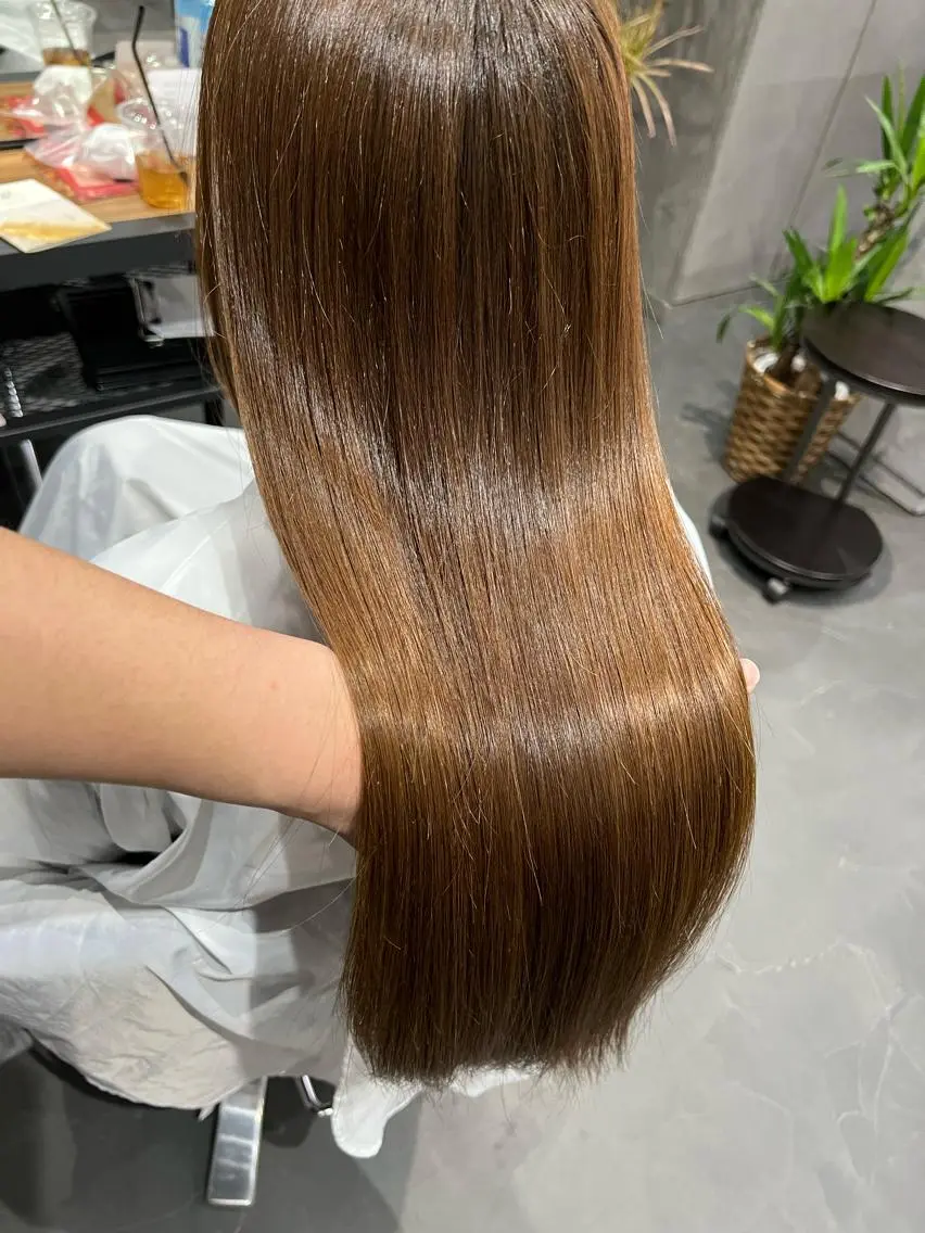 ロング カット 縮毛矯正 乾かすだけで艶髪酸性 ストレート髙橋悠耶のヘアスタイル
