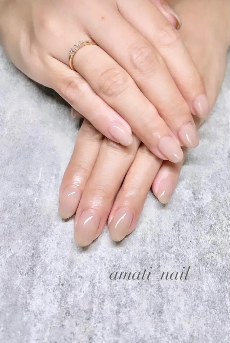 ネイル マグネットネイル ミラーネイル ニュアンスネイル ワンカラーネイル 春ネイル ハンドネイル amati_nail TAKAKOのネイルデザイン