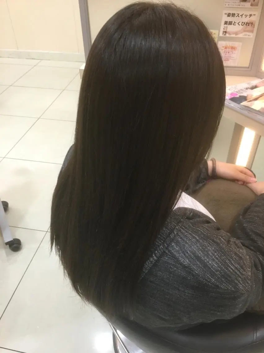 セミロング ロング カラー アッシュ 透明感カラー 永井 大希のヘアスタイル