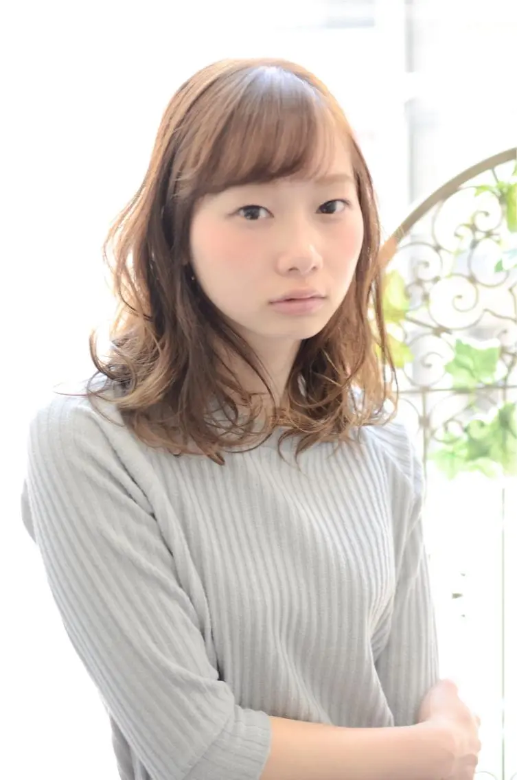 ミディアム Campus キャンパスのヘアスタイル