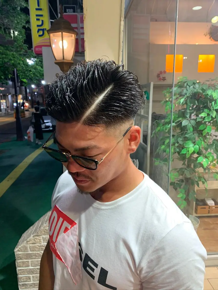 ショート メンズ フェードカット スキンフェード カット メンズ特化 TAKUYAのヘアスタイル