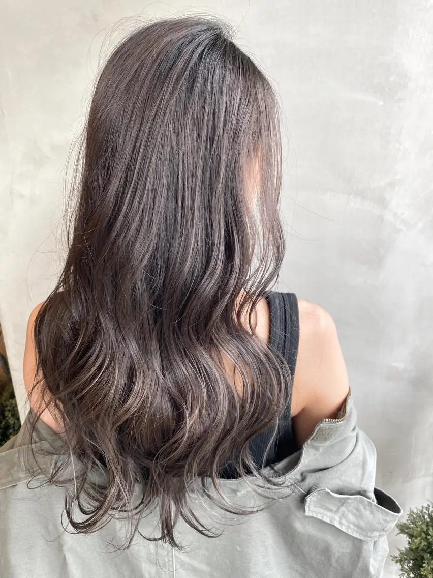 ロング カラー ヘアアレンジ ネイル マツエク・マツパ 透明感カラー ハイライトカラー 外国人風カラー ハイライト ヨシンモリ カット ヘアカラー 夜23時まで予約🉑 reverieあきらのヘアスタイル