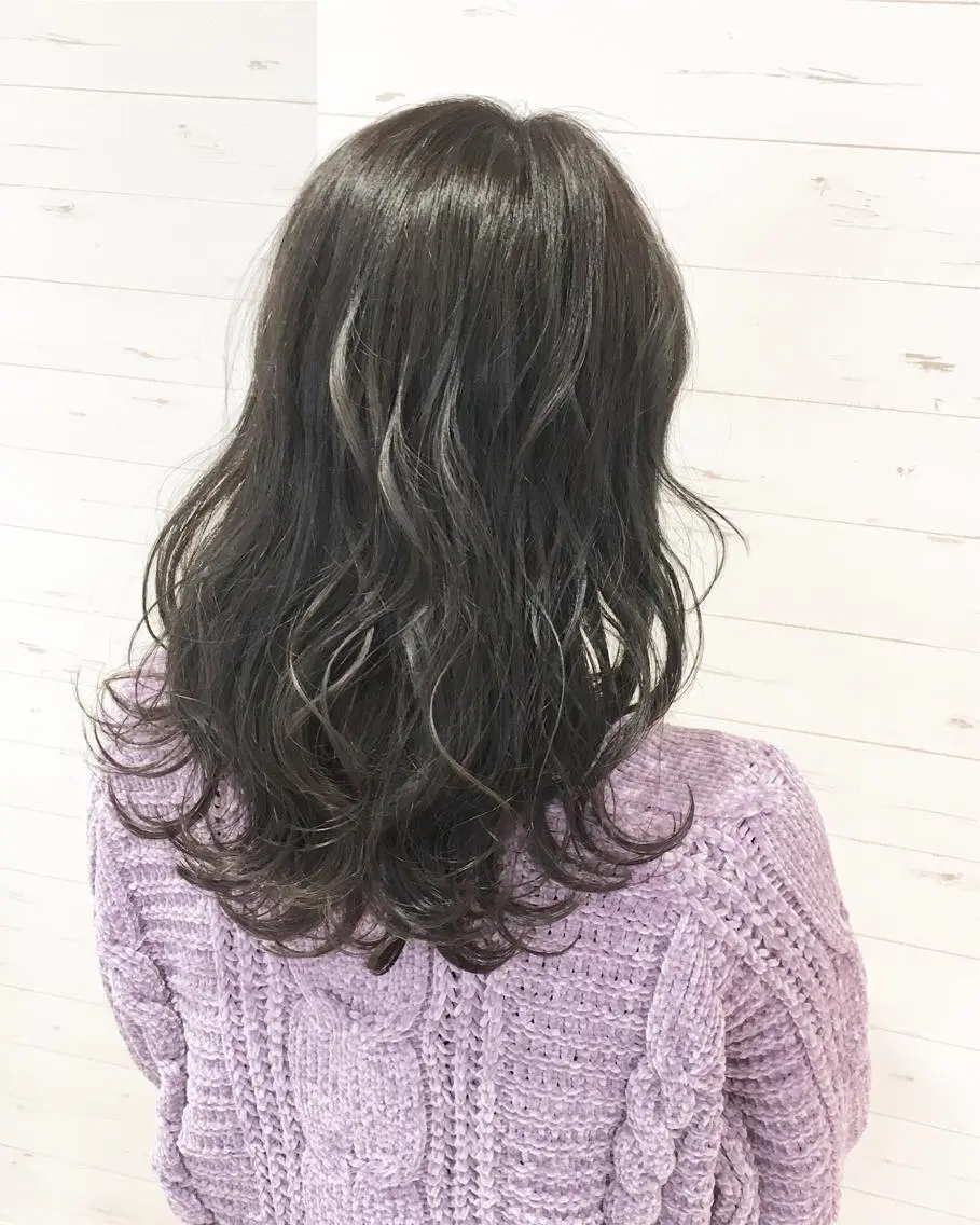 ミディアム カラー ヘアアレンジ ブルーカラー ブルージュ 透明感カラー グラデーションカラー グレージュ ✨艶髪✨透明感✨ 山内大樹のヘアスタイル