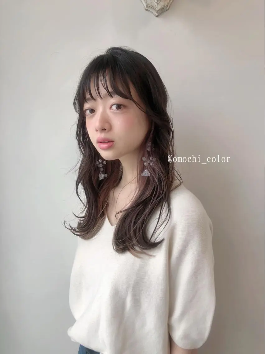 ミディアム カラー パーマ ヘアアレンジ グラデーションカラー インナーカラー 顔周りカット 韓国風ヘア レイヤーカット yukimi .のヘアスタイル