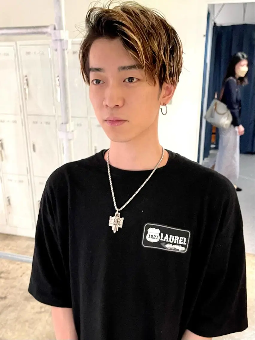 ミディアム 外国人風カラー ハイライト レイヤーカット 似合わせカット ウルフカット メンズケアブリーチ 特化🔥村田のヘアスタイル