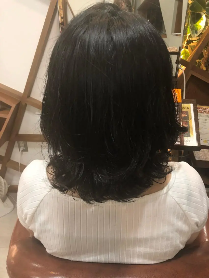 ミディアム ミディアムパーマ 吉田 茉生のヘアスタイル