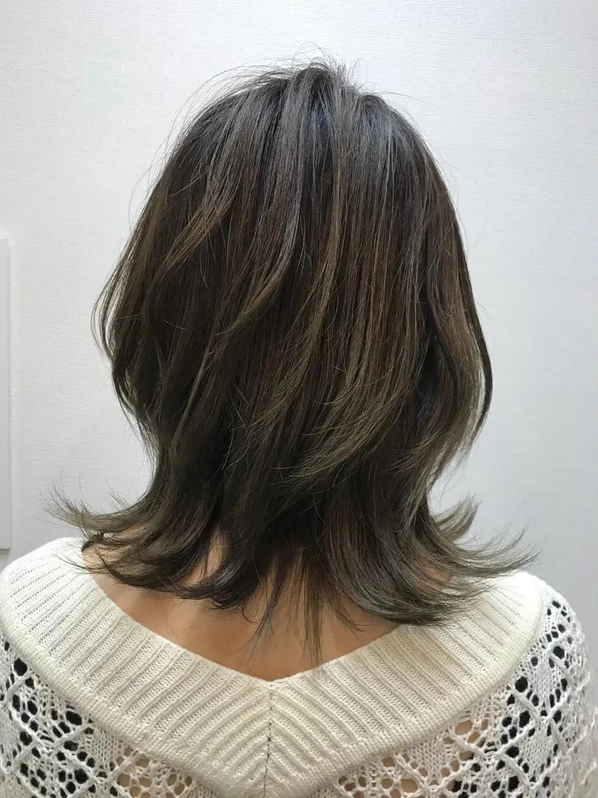 ミディアム カラー カット ヘアカラー トリートメント 吉森 満俊のヘアスタイル
