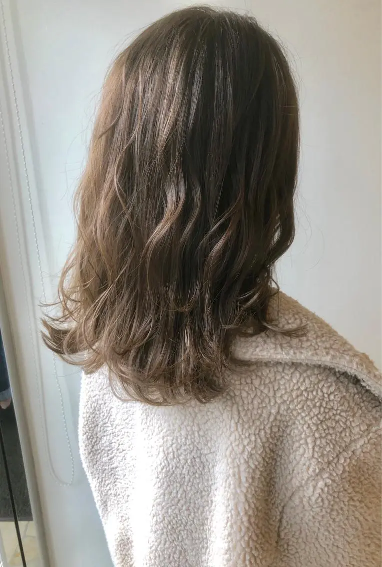ミディアム ヘアカラー 【髪質改善】 川津翔太のヘアスタイル