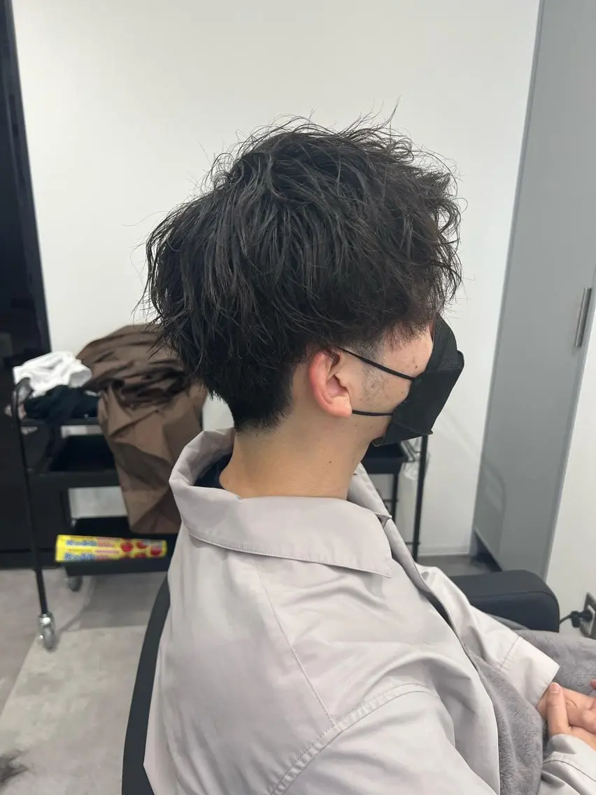 パーマ メンズ メンズブリーチ メンズインナーカラー メンズ韓国風 メンズパーマ ボブ LOOP REMIのヘアスタイル