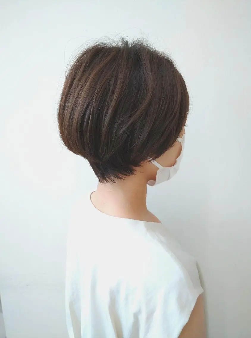 ミディアム 山田 智加のヘアスタイル