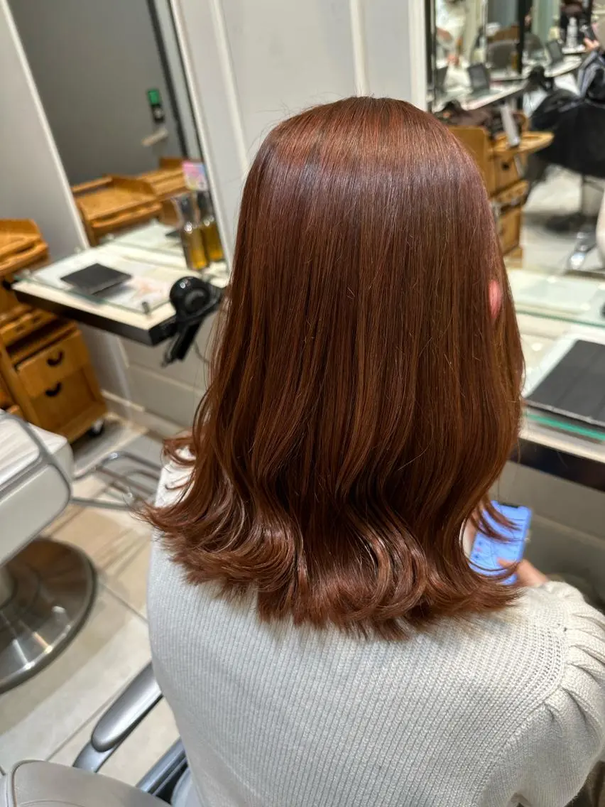セミロング カラー ブラウンカラー レッドカラー レッドブラウン あいこ/ハンサムショ ート無料/日本橋🌷のヘアスタイル