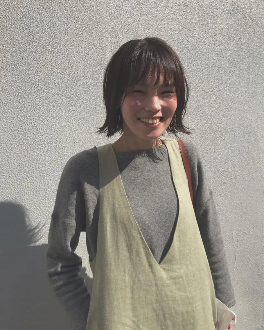 ミディアム 外ハネヘア カット ヘアカラー トリートメント ayane⭐️ボブ・ ショート・パーマのヘアスタイル
