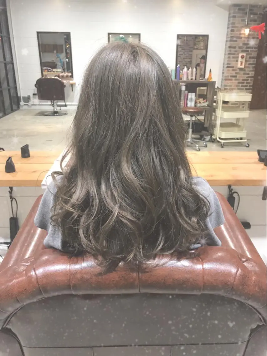 セミロング カラー 透明感カラー グレージュ ヘアカラー トリートメント ⭐️ハイクオリティ カラー杉本雄志⭐️のヘアスタイル