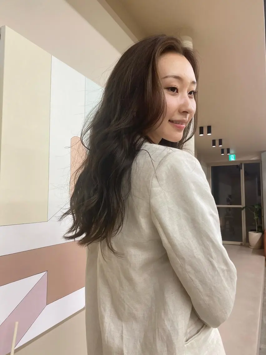ロング カラー ブリーチ ブリーチなしカラー shoji༄ mikuのヘアスタイル