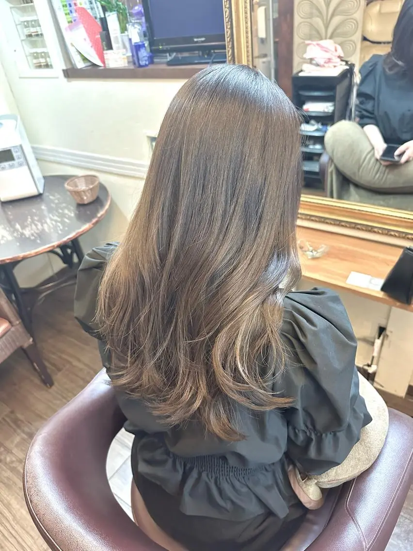 ロング カラー カット ヘアカラー トリートメント 🌱ケミカル美容師 未来を綺麗に🌱優吾のヘアスタイル