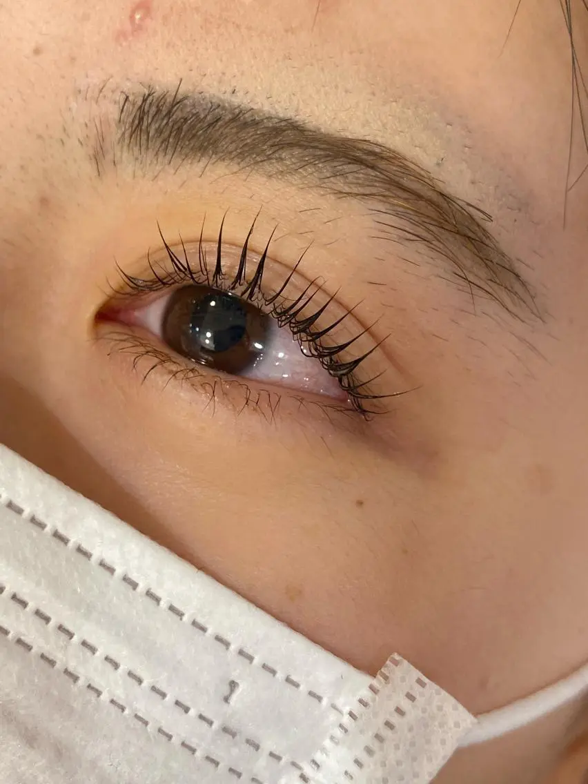 マツエク・マツパ まつげパーマ 會田 あかりの眉毛・アイブロウイメージ