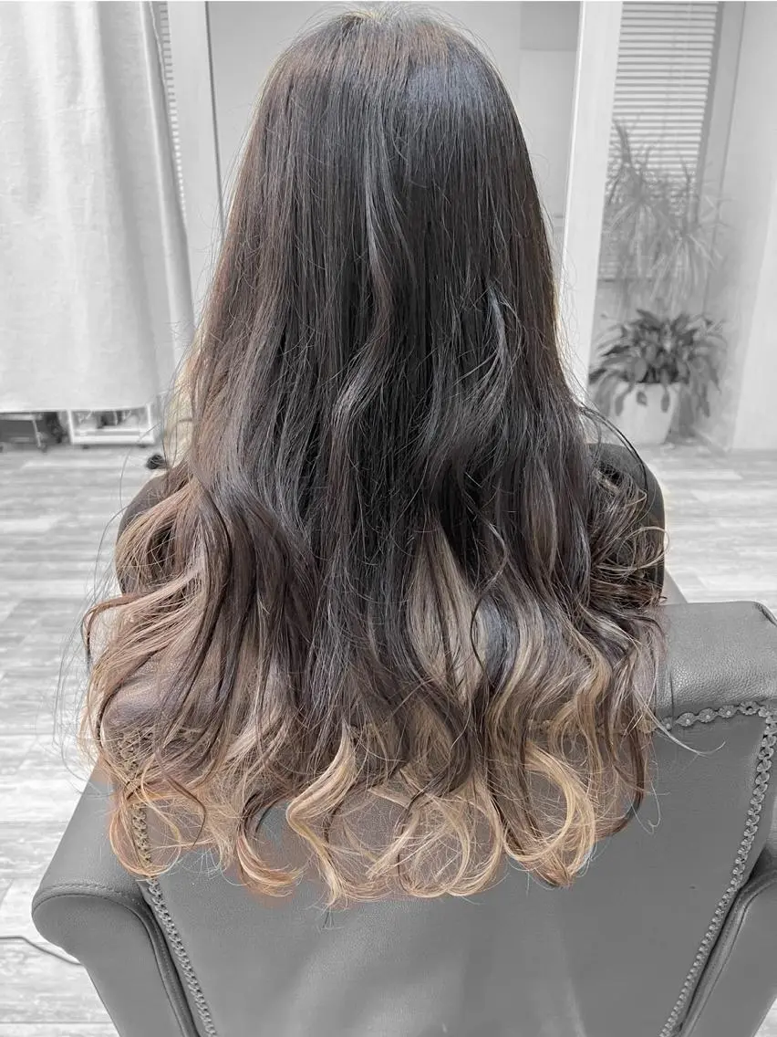 ロング 鈴木遥幾 艶髪特化美容師のヘアスタイル