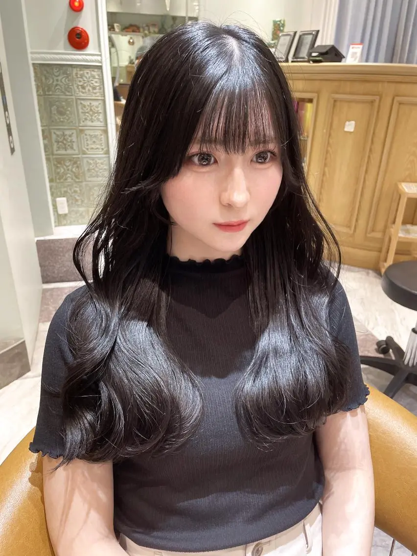 ミディアム カラー ベージュカラー 黒髪 ブリーチ ブルーカラー ブルーブラック カット ヘアカラー トリートメント 木屋元一/縮毛矯正 /前髪/レイヤーのヘアスタイル