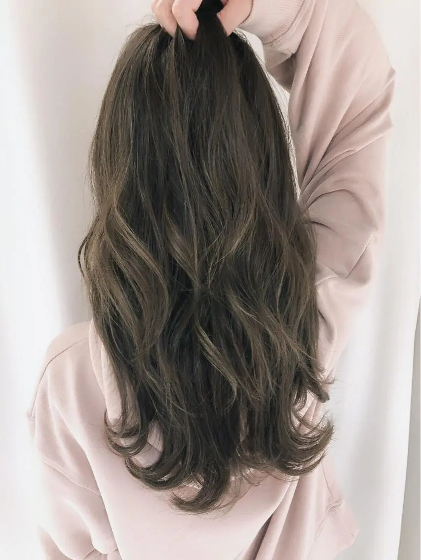 ミディアム カラー パーマ ヘアアレンジ ネイル マツエク・マツパ アッシュ アッシュグレー アッシュグレージュ バレイヤージュ グラデーションカラー ヘアカラー トリートメント バレイヤージュ 藤沢 髪質改善 竹内ケンゴのヘアスタイル