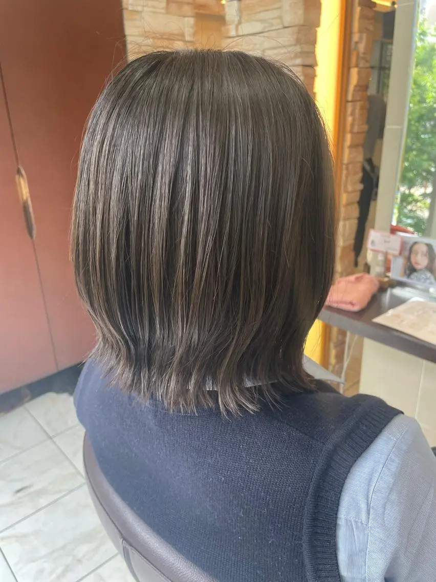 ショート 切りっぱなしボブ ボブ 垢抜け透明感カラー 🌻篠崎梓🌻のヘアスタイル
