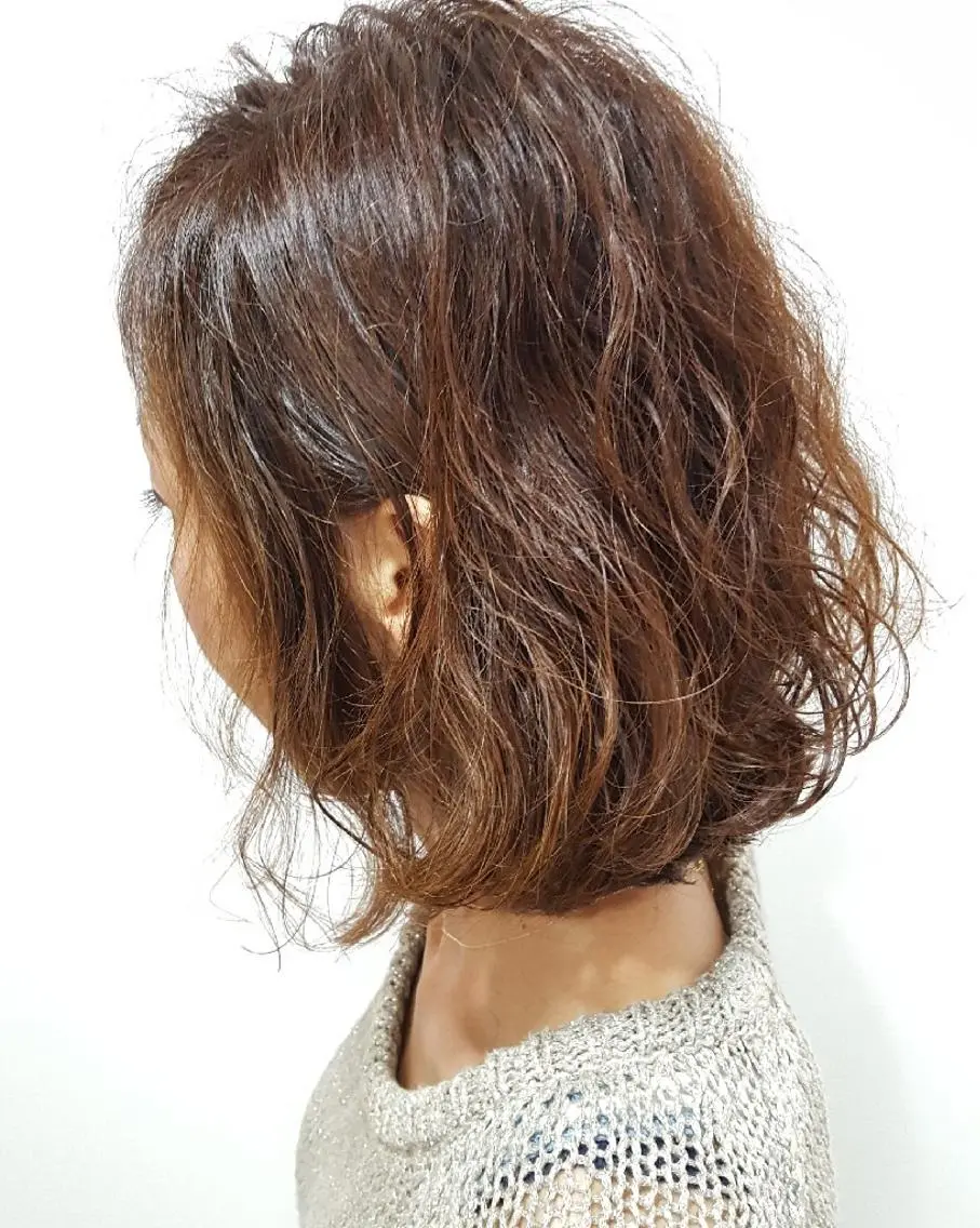ミディアム ボブ 若泉 真梨のヘアスタイル