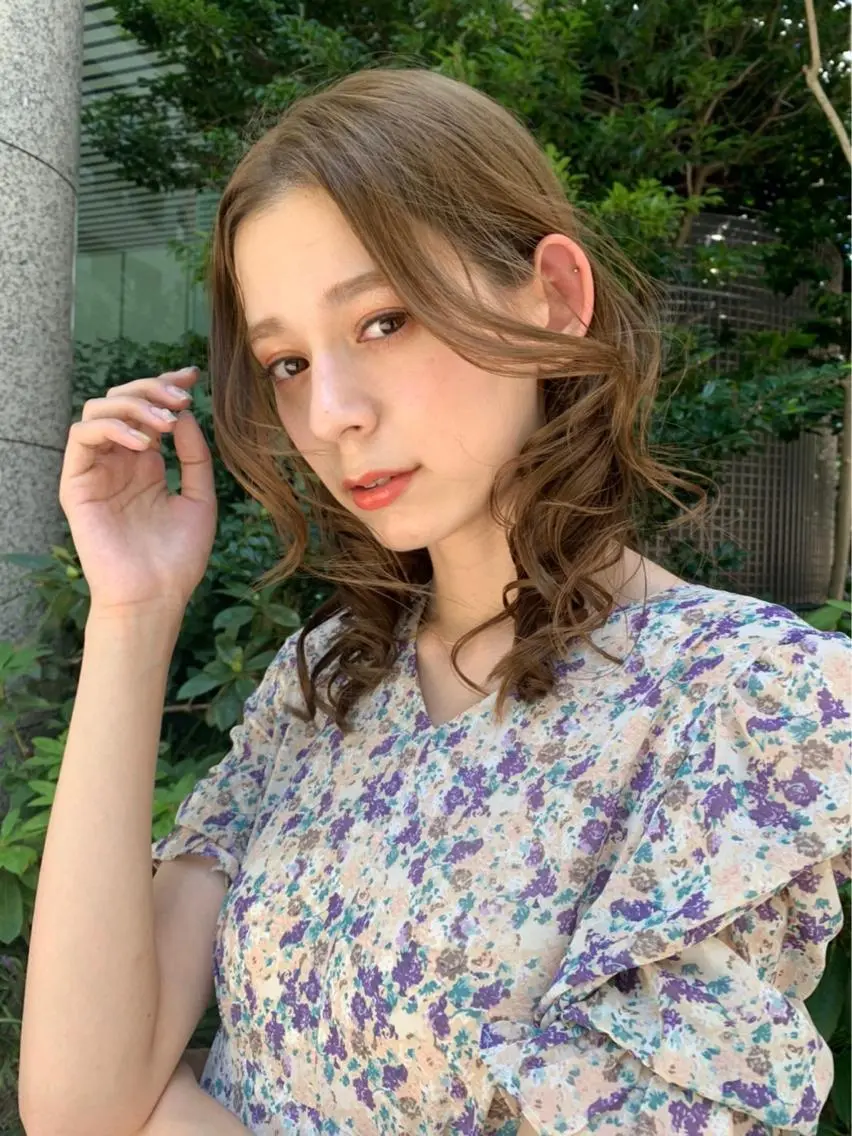 セミロング カラー ヘアアレンジ 新宿駅近♡友達とOK 🦋W -ワット -のヘアスタイル